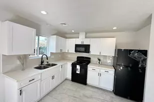 2250 E Willetta St, Phoenix, AZ 85006 - Photo 46