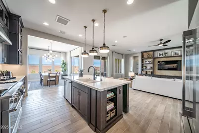 11615 N 169th Avenue, Surprise, AZ 85388 - Photo 8