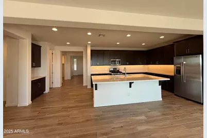 10155 W Columbus Avenue, Avondale, AZ 85392 - Photo 4