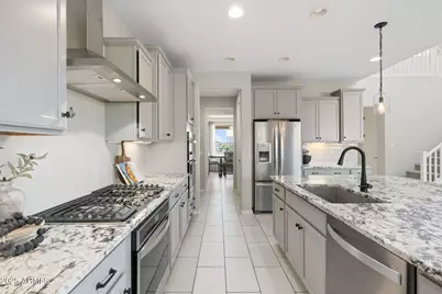 27201 N 71st Lane, Peoria, AZ 85383 - Photo 4