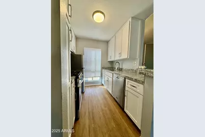1701 W Tuckey Lane #206, Phoenix, AZ 85015 - Photo 8