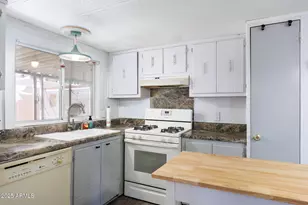 120 W Oneil Dr, Casa Grande, AZ 85122 - Photo 8