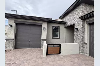 18051 W Larkspur Drive, Goodyear, AZ 85338 - Photo 2