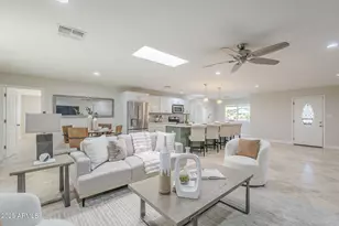 9917 W Shiprock Dr, Sun City, AZ 85351 - Photo 2