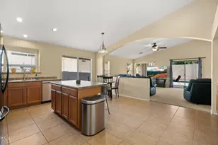 2215 W Peak View Rd, Phoenix, AZ 85085 - Photo 12