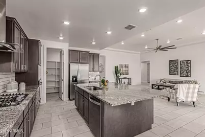 18455 W Sandlewood Drive, Goodyear, AZ 85338 - Photo 8