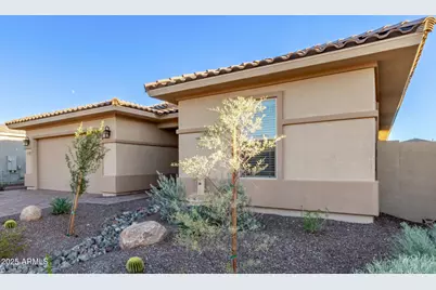 18119 W Silverwood Drive, Goodyear, AZ 85338 - Photo 2