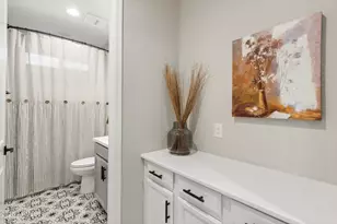 14022 W Mariposa Grande, Surprise, AZ 85387 - Photo 34