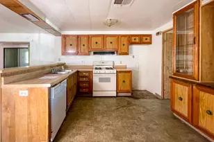 10198 S Miami St, Mayer, AZ 86333 - Photo 6