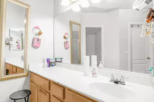 4448 E Redwood Ln, Phoenix, AZ 85048 - Photo 18