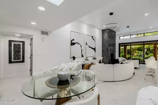 3034 E Stella Ln, Phoenix, AZ 85016 - Photo 10