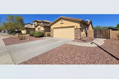 573 S 219th Lane, Buckeye, AZ 85326 - Photo 4