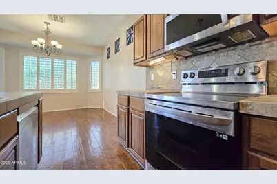 573 S 219th Lane, Buckeye, AZ 85326 - Photo 14