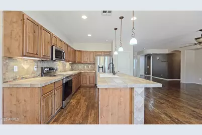 573 S 219th Lane, Buckeye, AZ 85326 - Photo 12