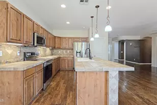 573 S 219th Ln, Buckeye, AZ 85326 - Photo 12