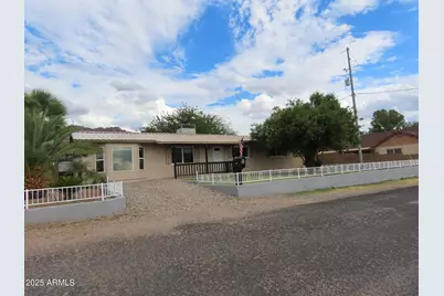 223 S Hing Drive, Superior, AZ 85173 - Photo 1