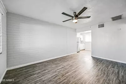 1744 W Glendale Avenue #12 B, Phoenix, AZ 85021 - Photo 2