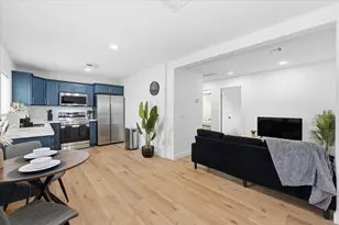 1548 N Upland Cir, Mesa, AZ 85201 - Photo 2