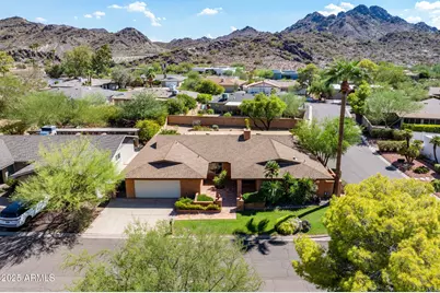 2901 E Las Rocas Drive, Phoenix, AZ 85028 - Photo 1