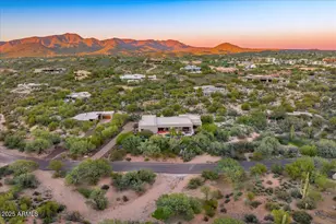 37021 N Lazy Burro Rd, Carefree, AZ 85377 - Photo 38