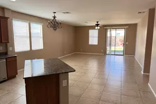 11752 W Foothill Dr, Sun City, AZ 85373 - Photo 6