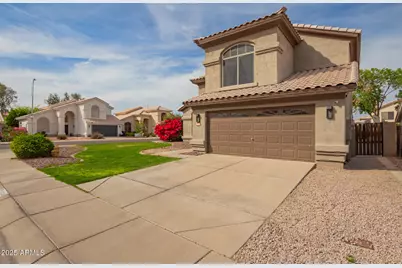 4604 E Summerhaven Drive, Phoenix, AZ 85044 - Photo 2