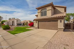 4604 E Summerhaven Dr, Phoenix, AZ 85044 - Photo 2
