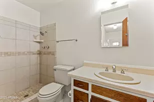 5317 N 61st Dr, Glendale, AZ 85301 - Photo 24