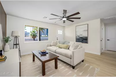 1116 E Almeria Road, Phoenix, AZ 85006 - Photo 10