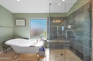 1540 N Sierra Heights Cir, Mesa, AZ 85207 - Photo 4