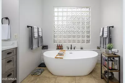 8930 E Cave Creek Road, Carefree, AZ 85377 - Photo 24