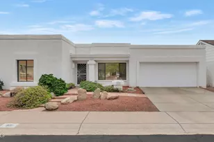 919 E Bluefield Ave, Phoenix, AZ 85022 - Photo 1