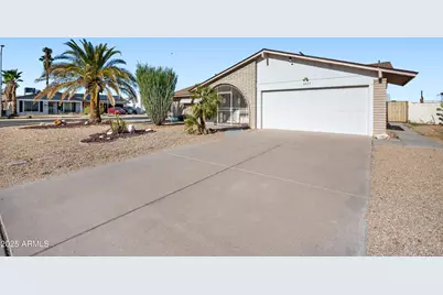 8435 N 104th Drive, Peoria, AZ 85345 - Photo 2