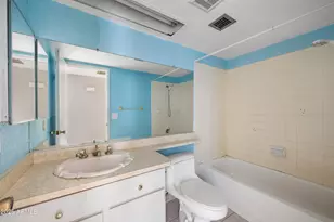 8435 N 104th Dr, Peoria, AZ 85345 - Photo 24