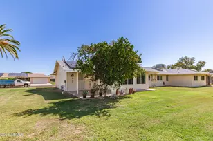 10215 W Kingswood Cir, Sun City, AZ 85351 - Photo 28