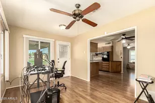 10215 W Kingswood Cir, Sun City, AZ 85351 - Photo 24