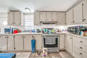 19401 N 7th St, Phoenix, AZ 85024 - Photo 12