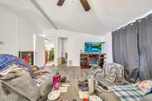 19401 N 7th St, Phoenix, AZ 85024 - Photo 8