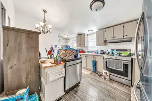 19401 N 7th St, Phoenix, AZ 85024 - Photo 14