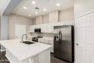 42424 N Gavilan Peak Pkwy, Anthem, AZ 85086 - Photo 10