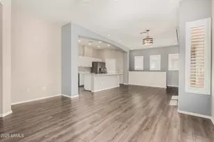 42424 N Gavilan Peak Pkwy, Anthem, AZ 85086 - Photo 18