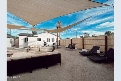 2502 N 29th Place #3, Phoenix, AZ 85008 - Photo 2