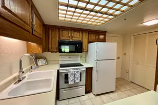10330 W Thunderbird Blvd, Sun City, AZ 85351 - Photo 8