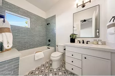 6050 E Hollyhock Street, Phoenix, AZ 85018 - Photo 34