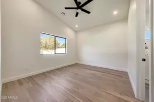 6050 E Hollyhock St, Phoenix, AZ 85018 - Photo 36