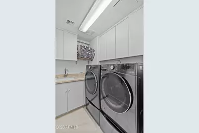 2402 E Esplanade Lane #204, Phoenix, AZ 85016 - Photo 36