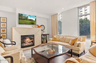 2402 E Esplanade Ln, Phoenix, AZ 85016 - Photo 4