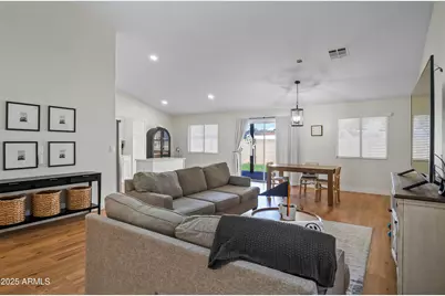 6176 N 89th Avenue, Glendale, AZ 85305 - Photo 8