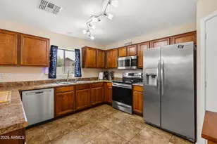 3556 E Del Rio Dr, San Tan Valley, AZ 85140 - Photo 4