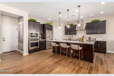 8940 W Georgia Avenue, Glendale, AZ 85305 - Photo 6